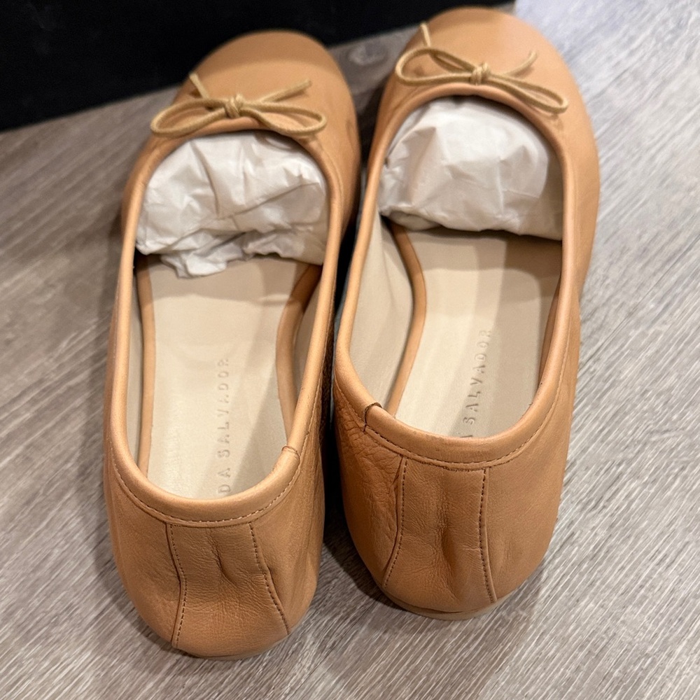 Freda Salvador Caramel Leather Bow Ballet Flats size 9 NWT - Picture 3 of 6